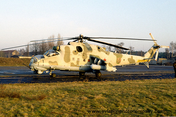 Russian Air Force 172 HR Mil Mi-24V Hind 19 (1992)