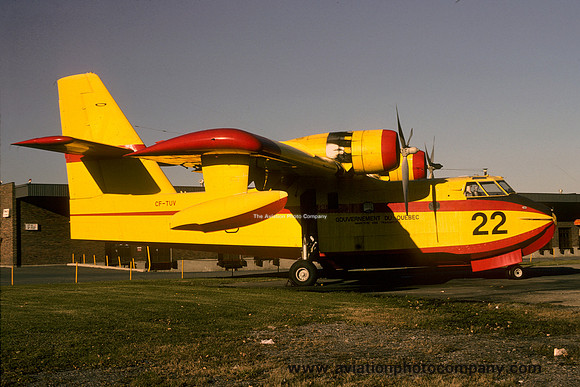 Quebec Government Canadair CL-215 CF-TUV/22 (1977)