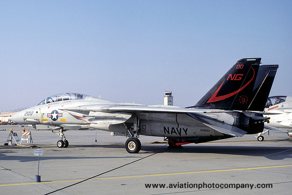US Navy VF-24 Grumman F-14A Tomcat 159593/NG-200 (1982)