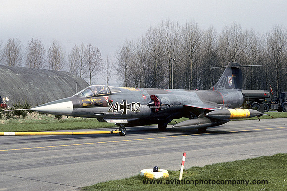German Air Force JBG31 Lockheed/Fokker F-104G Starfighter 24+02 (1983)