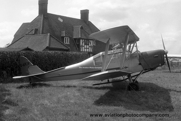 Thruxton Jackaroo G-APJV