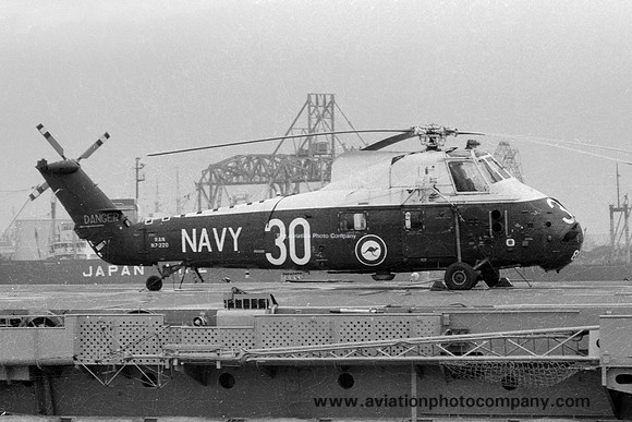 Australian Navy 817 Squadron Westland Wessex 31 N7-220 (1970)