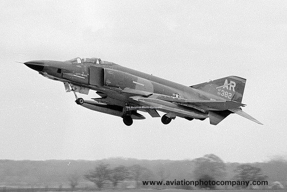 USAF 10 TRW 1 TRS McDonnell RF-4C Phantom 69-0382/AR (1979)