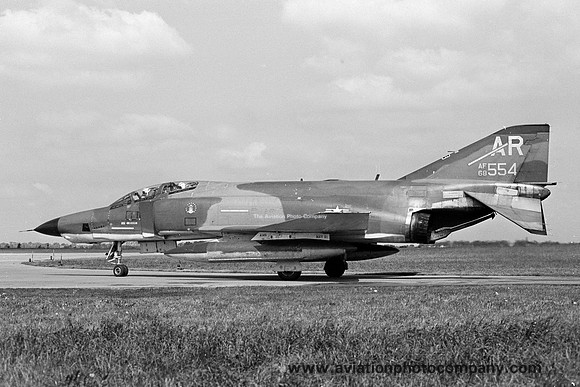 USAF 10 TRW 1 TRS McDonnell RF-4C Phantom 68-0554/AR (1979)