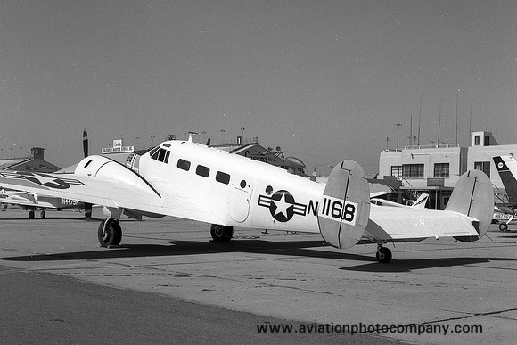 US Navy Beech UC-45J Expeditor 51168 (1966)