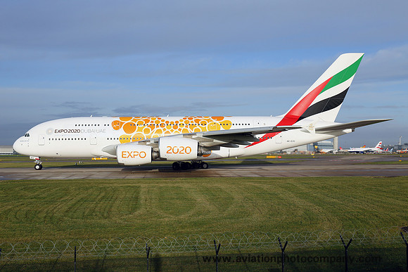Emirates Airline Airbus A380-861 A6-EOU at Manchester (2018)