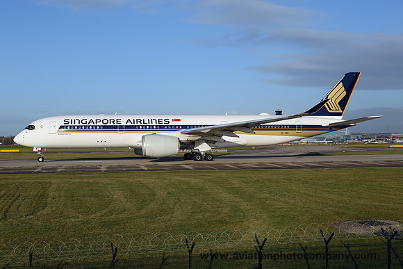 Singapore Airlines Airbus A350-941 9V-SMS at Manchester (2018)