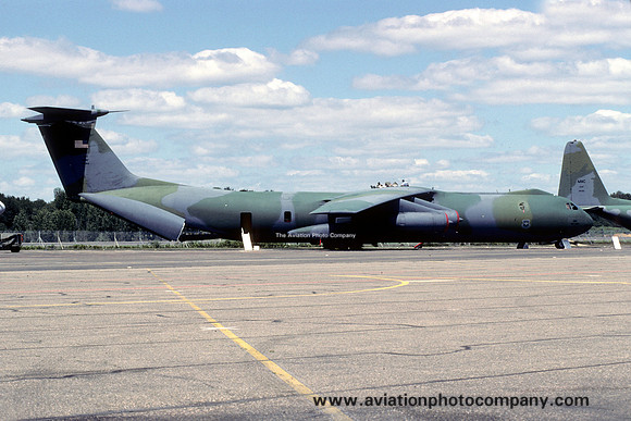 USAF 437 MAW Lockheed C-141B Starlifter 66-0152 at Mont de Marsan (1991)