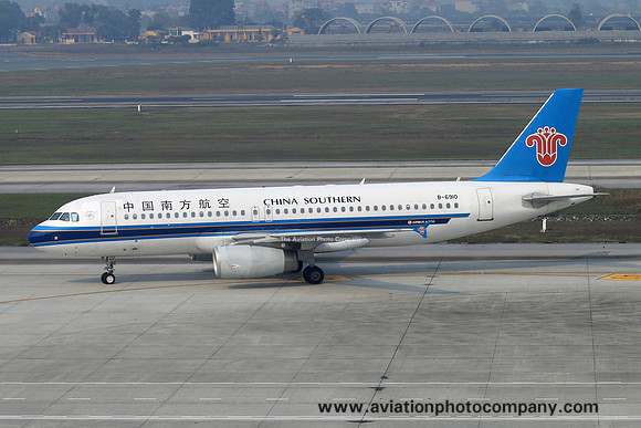 China Southern Airlines Airbus A320-223 B-6526 (2018)