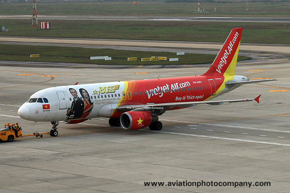 VietJet Air Airbus A320-214 VN-A671 (2018)