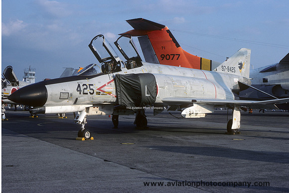 JASDF 301 Hikotai McDonnell F-4EJ Phantom 97-8425 (1983)