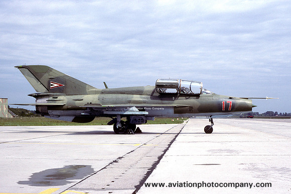 Hungarian Air Force Mikoyan MiG-21UM 17 (1991)