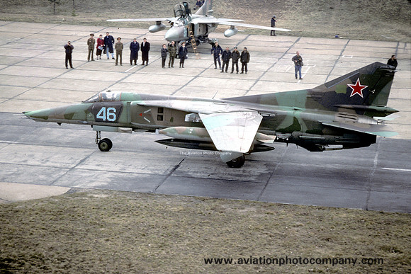 Russian Air Force 339 IBAP Mikoyan MiG-27M Flogger 46 (1993)