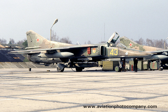 Russian Air Force 19 GIBAP Mikoyan MiG-27D 43 (1993)