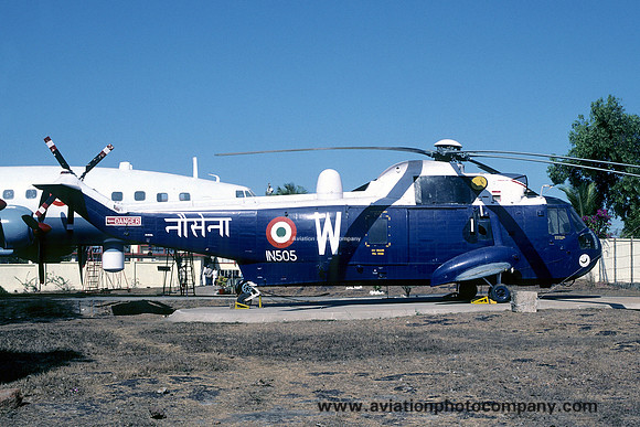 Indian Navy Westland Sea King Mk42 IN505 at Goa Dabolim (2005)