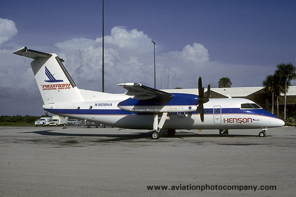 Henson Airlines/Piedmont Regional DHC-8-102 N909HA