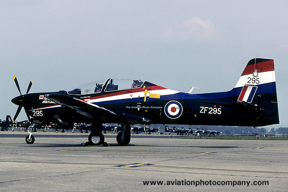 RAF 1 FTS Embraer/Short Tucano T.1 ZF295 (2007)