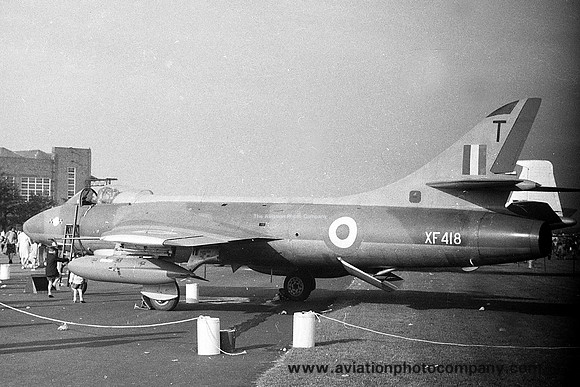 RAF DFLS Hawker Hunter F.6 XF418/T (1963)