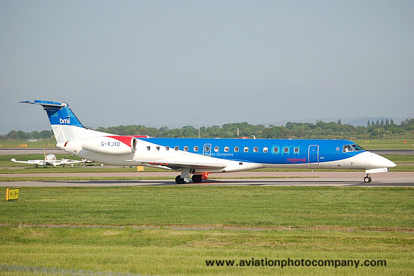BMI Regional Embraer ERJ-145EP G-RJXD at Manchester IAP (2007)