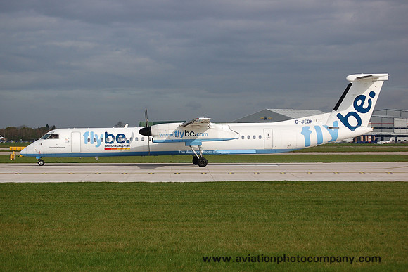 FlyBe DHC-8-402 G-JEDK at Manchester IAP (2007)