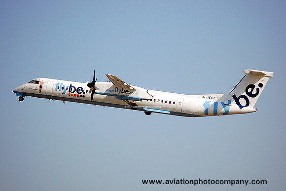 FlyBe DHC-8-402 G-JECT at Manchester IAP (2007)