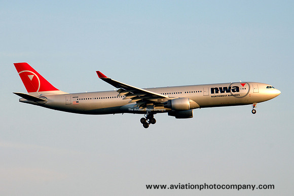Northwest Airlines Airbus A330-323 N815NW (2007)