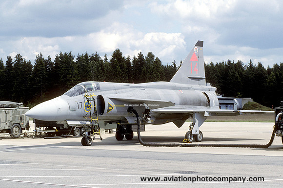 Swedish Air Force F17 SAAB Viggen JA-37 37414/14 at Ronneby (1994)