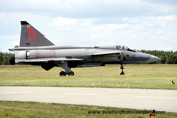 Swedish Air Force F17 SAAB Viggen JA-37 37349/49 at Ronneby (1994)