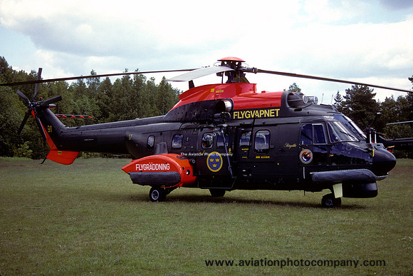 Swedish Air Force F17 Aerospatiale AS.332 Super Puma (Hkp10) 10401/91 at Ronneby (1994)
