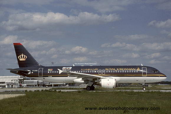 Royal Jordanian Airlines Airbus A320-211 JY-AYB (2002)