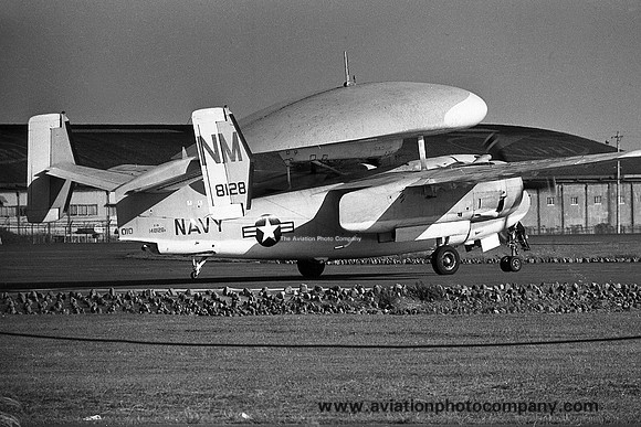 US Navy VAW-11 Grumman E-1B Tracer 148128/NM-010 (1970)
