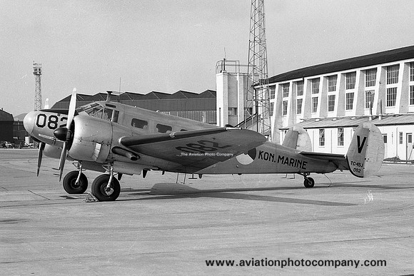 Dutch Navy Beech TC-45J Expeditor 082/V at RAF Leuchars (1972)