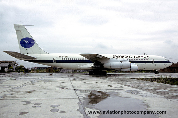 Shanghai Airlines Boeing 707-347C B-2425 (1987)
