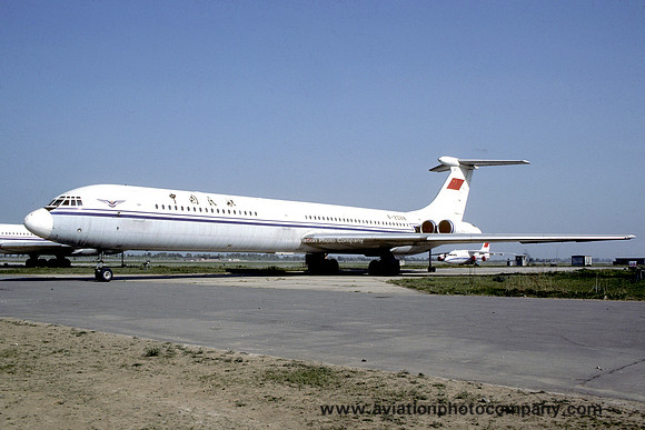 CAAC Ilyushin Il-62 B-2028 (1987)