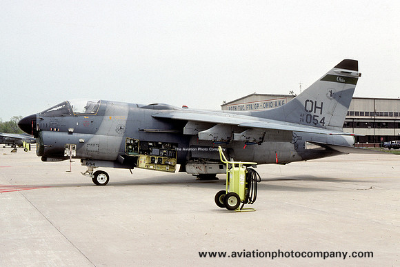 USAF Ohio ANG 112 TSF LTV A-7D Corsair 70-1054/OH (1991)
