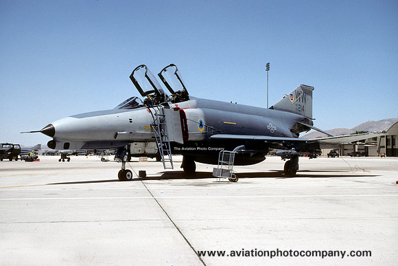 USAF 35 TFW 562 TFS McDonnell F-4G Phantom 69-0214/WW (1991)