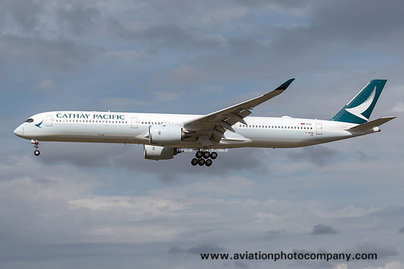 Cathay Pacific Airbus A350-941 F-WZGW/B-LXB (2018)