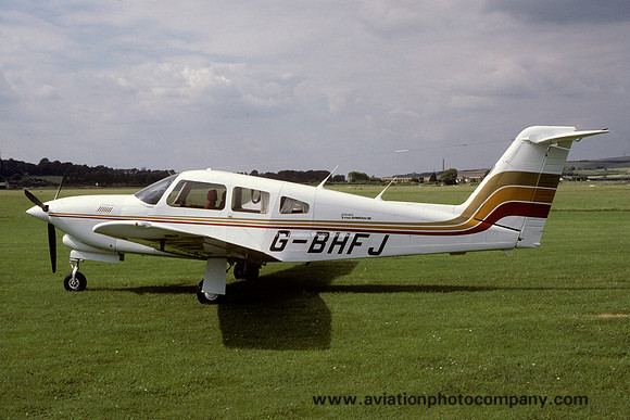 Piper PA-28RT-201T Cherokee Arrow G-BHFJ (1987)