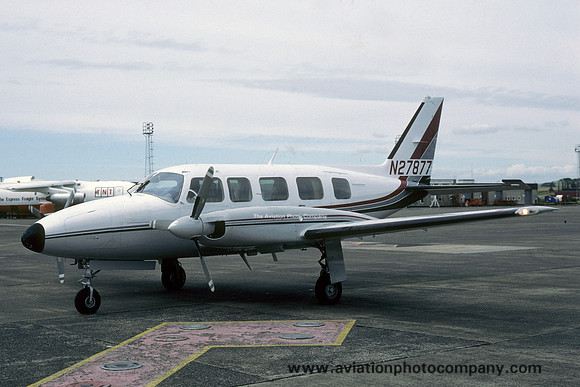 Piper PA-31-350 Navajo Chieftain N27877 at Prestwick (1987)