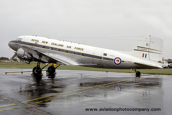 RNZAF 42 Squadron Douglas C-47B-45-DK NZ3551 (1987)