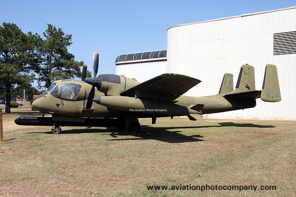 US Army Grumman OV-1B Mohawk 62-5860 displayed at Fort Rucker (2011)
