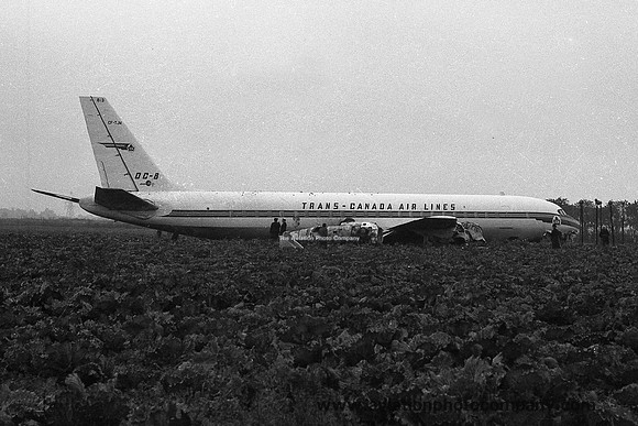 Trans Canada Airlines Douglas DC-8-54 CF-TJM crashed at Heathrow (1963)