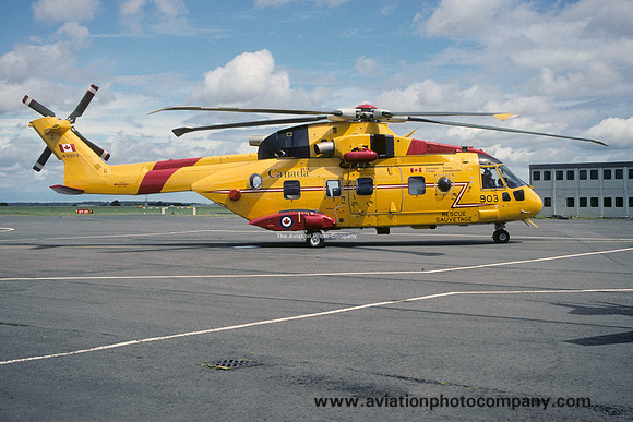 Canadian Armed Forces AgustaWestland CH-149 Cormorant 149903 (2002)