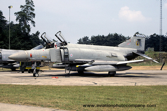 RAF 19 Squadron McDonnell F-4M Phantom FGR.2 XV422/J (1988)