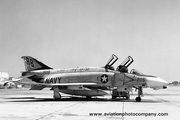 US Navy VF-32 McDonnell F-4B Phantom 151519/AB-205