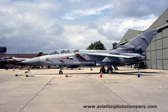 Empire Test Pilots' School Panavia Tornado F.2 ZD935 at Boscombe Down (1988)