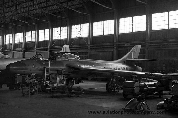 RAF 43 Squadron Hawker Hunter F.6 XE560/G (1960)