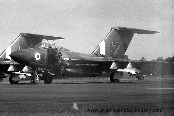 RAF 228 OCU Gloster Javelin FAW.9 XH905 (1965)