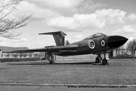 RAF 137 Squadron Gloster Javelin FAW.5 XA706/Z displayed at RAF Leeming (1961)