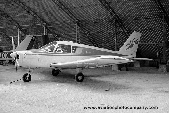 Piper PA-28-140 Cherokee EI-AOB
